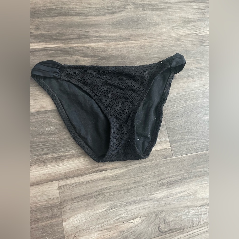 Lace detail bikini bottoms